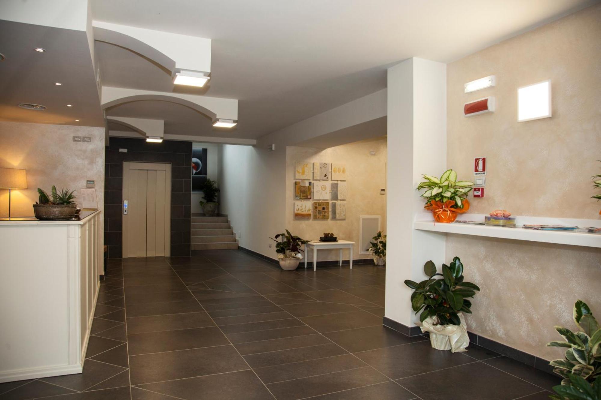 Hotel Centova Perugia Exterior photo