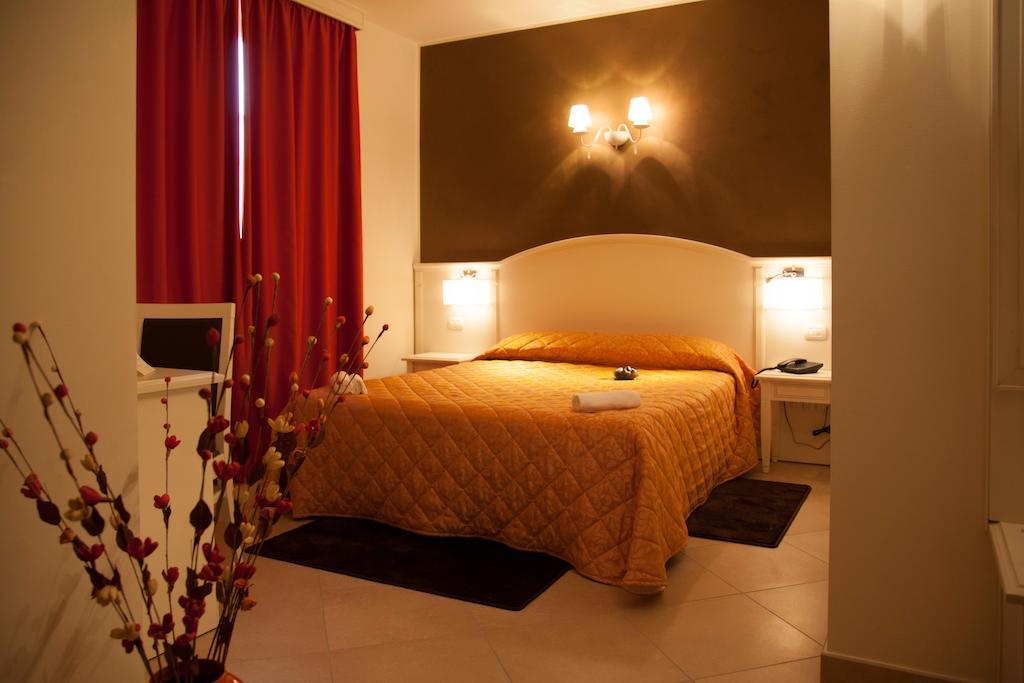 Hotel Centova Perugia Room photo